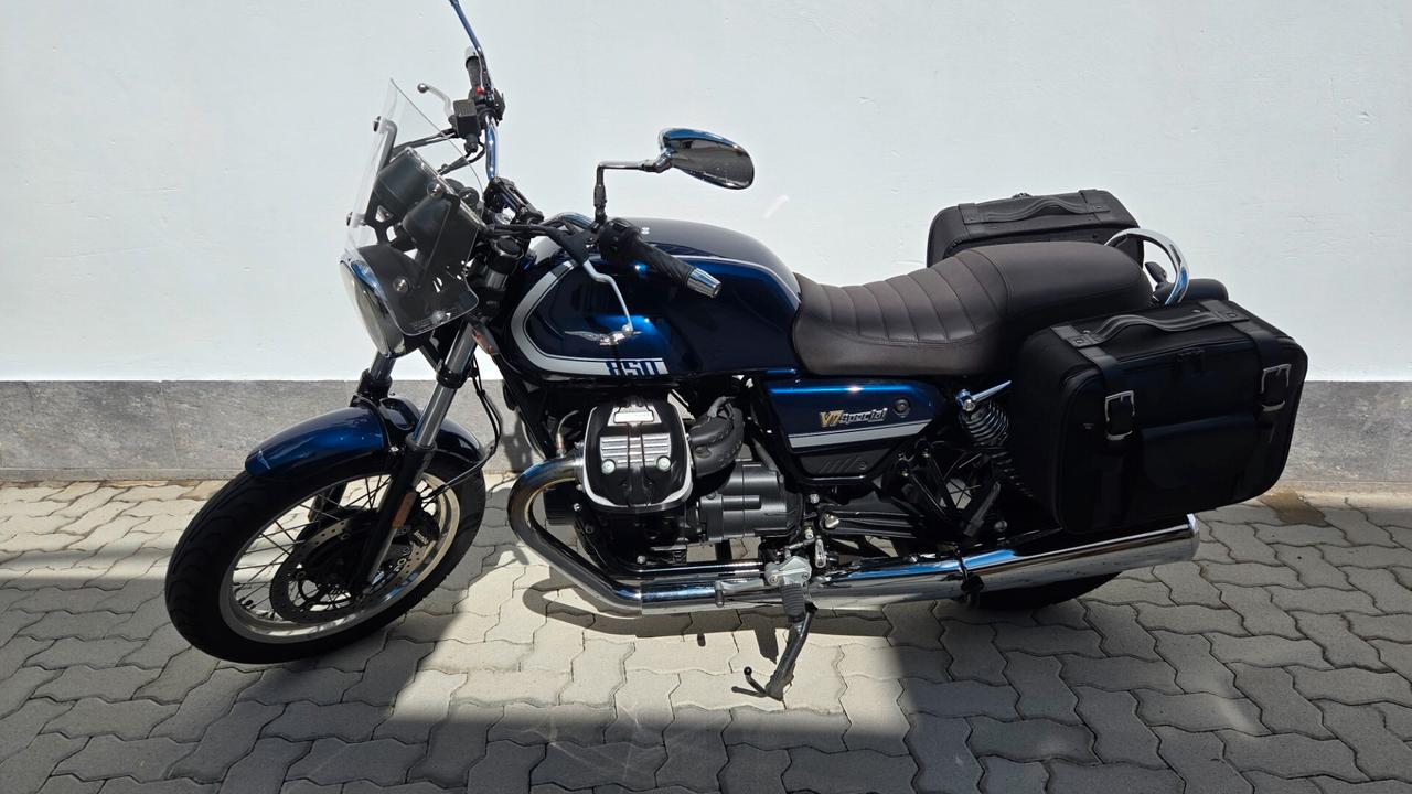 Moto Guzzi V7 SPECIAL ABS