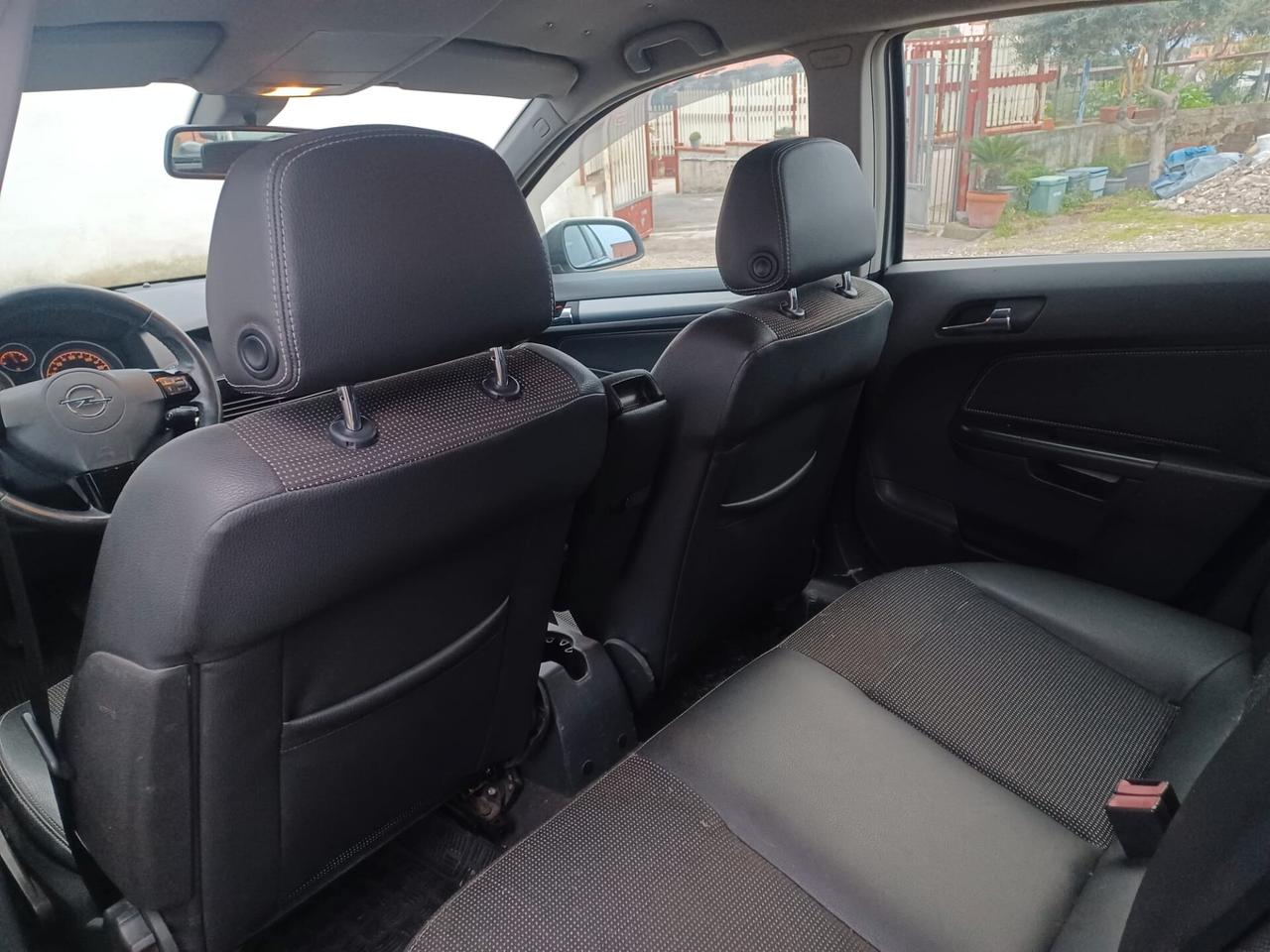 Opel Astra 1.7 CDTI 125CV 5 porte Cosmo