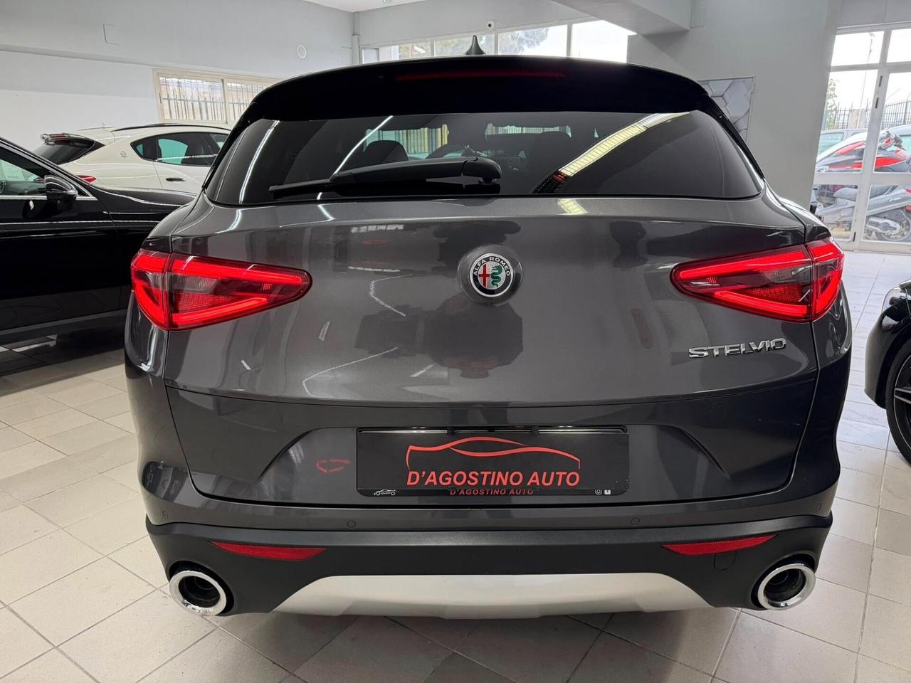 Alfa Romeo Stelvio 2.2 Turbodiesel 160 CV AT8 RWD Business