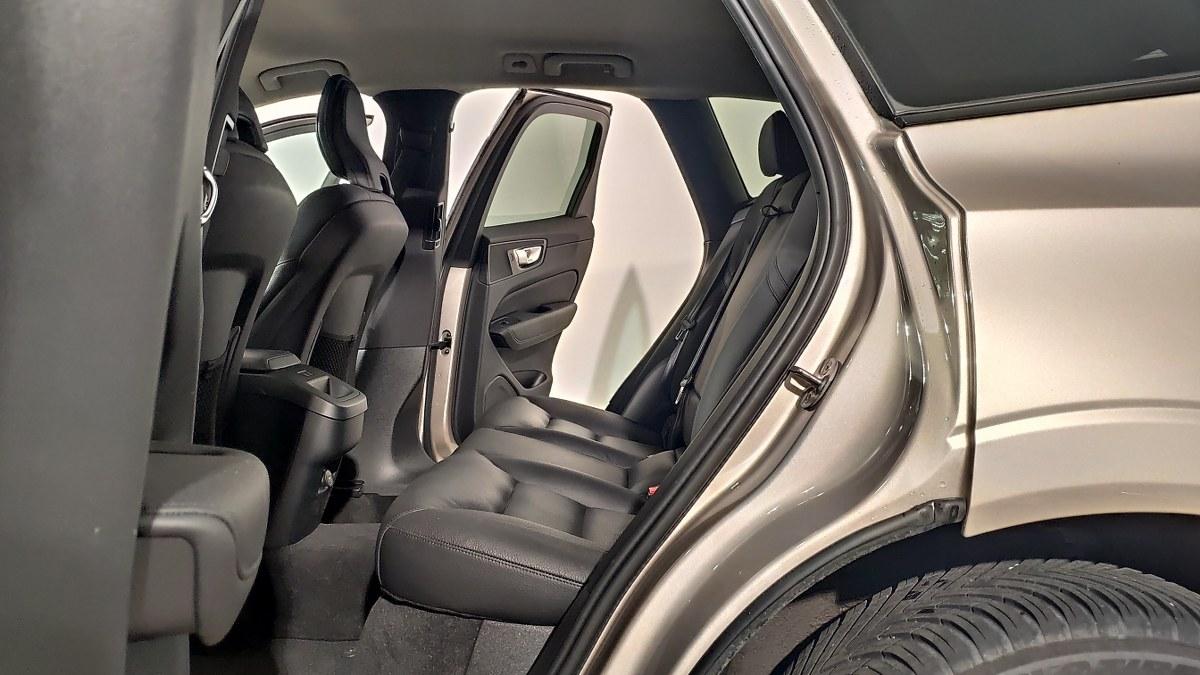 VOLVO Xc60 B4 Mild Hybrid (D) Awd Automatico Plus Dark