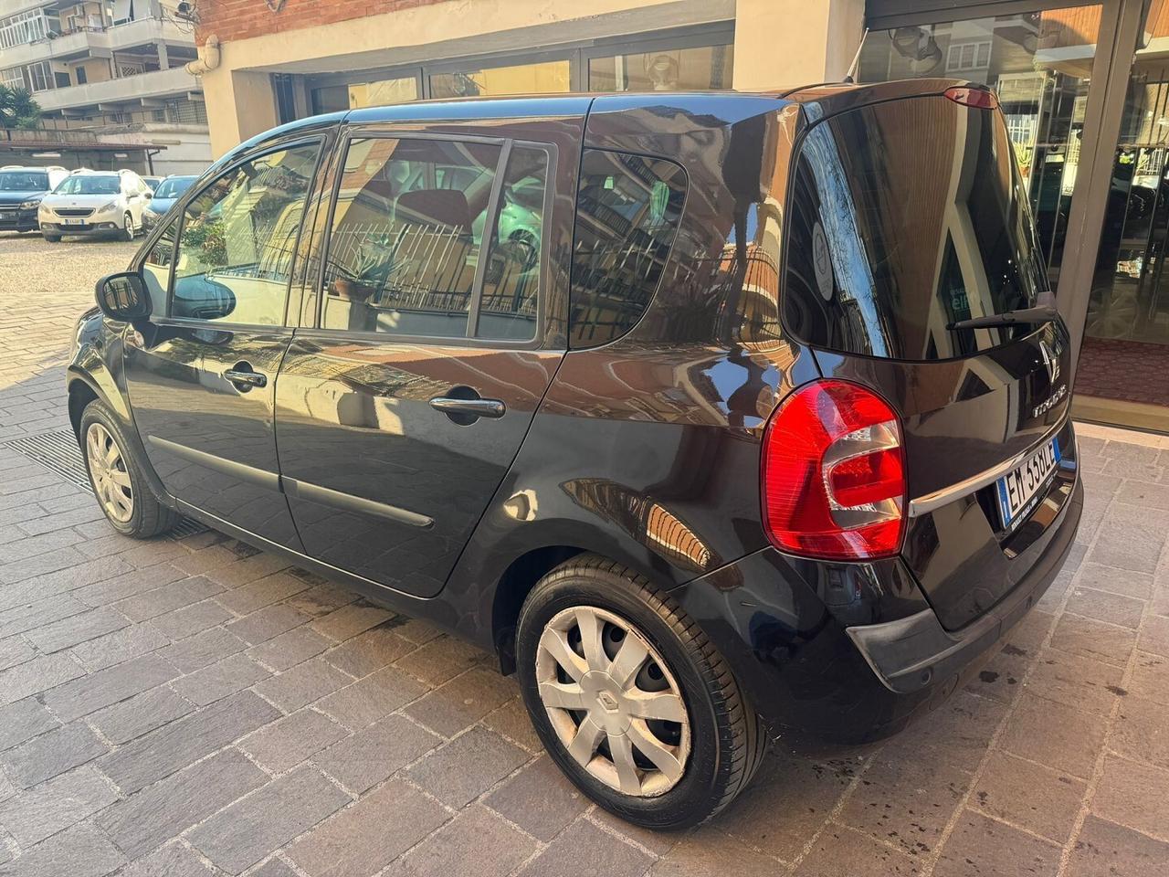 RENAULT Grand Modus 1.2 16V TCE Live UNIPRO