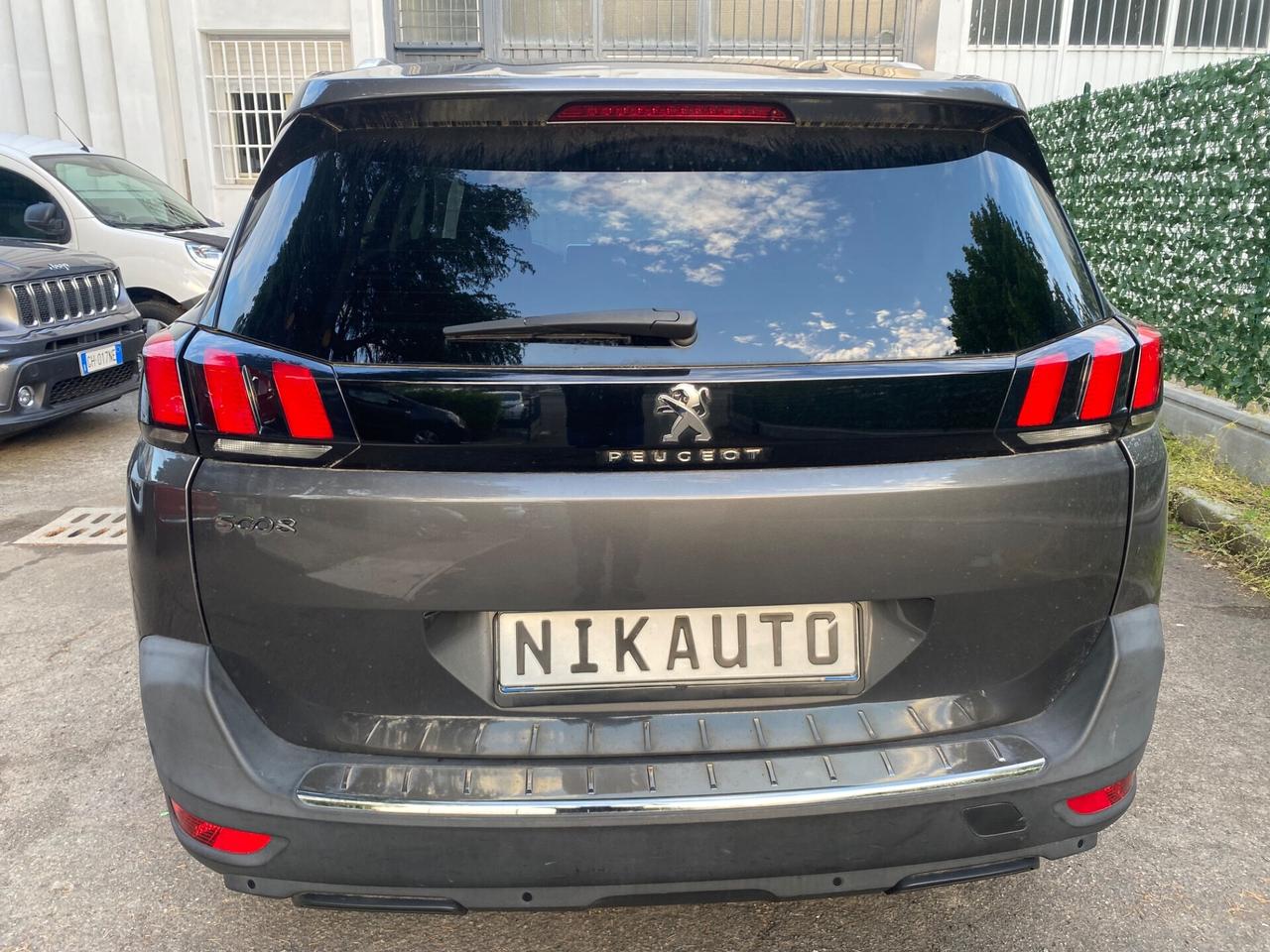 Peugeot 5008 PureTech Turbo 130 S&S EAT8 Allure
