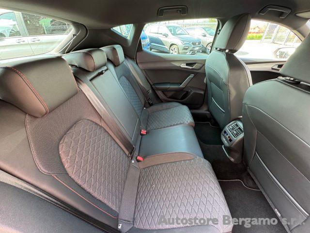 SEAT Leon 1.0 eTSI 110 CV DSG FR "LISTNO ? 33.886,73"