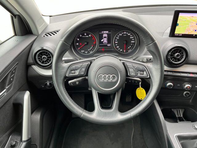 AUDI Q2 1.0 TFSI Business