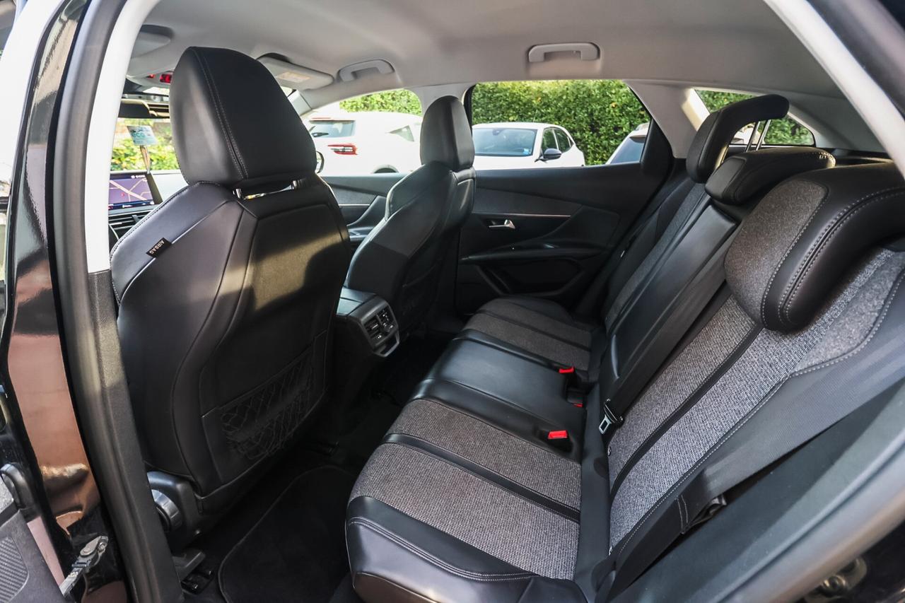 Peugeot 3008 PureTech Turbo 130 S&S Allure