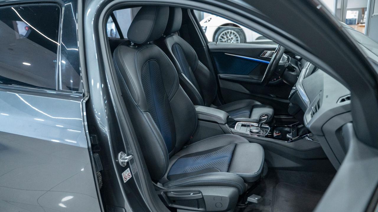 Bmw 118 118d 5p. Msport