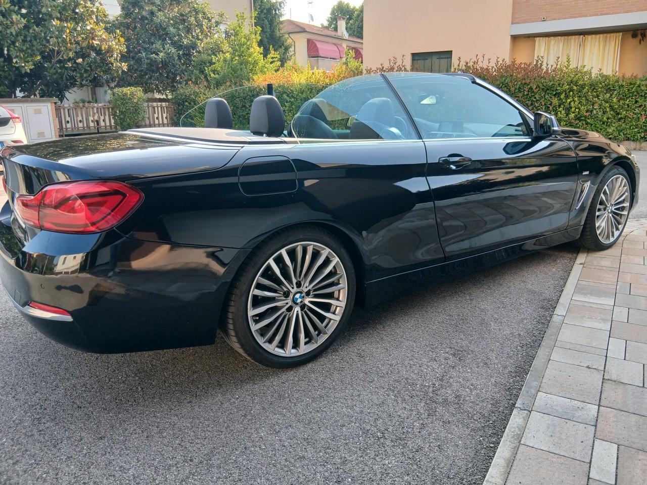 Bmw 420d Cabrio Luxury tua a € 312 mese