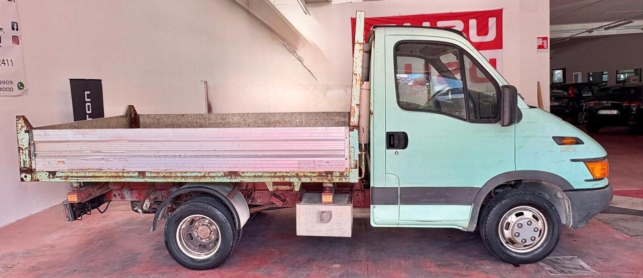 IVECO DAILY -CASSONE RIBALTABILE TRILATERALE Posti 3 Diesel 2.5 Km 173.866 certificati