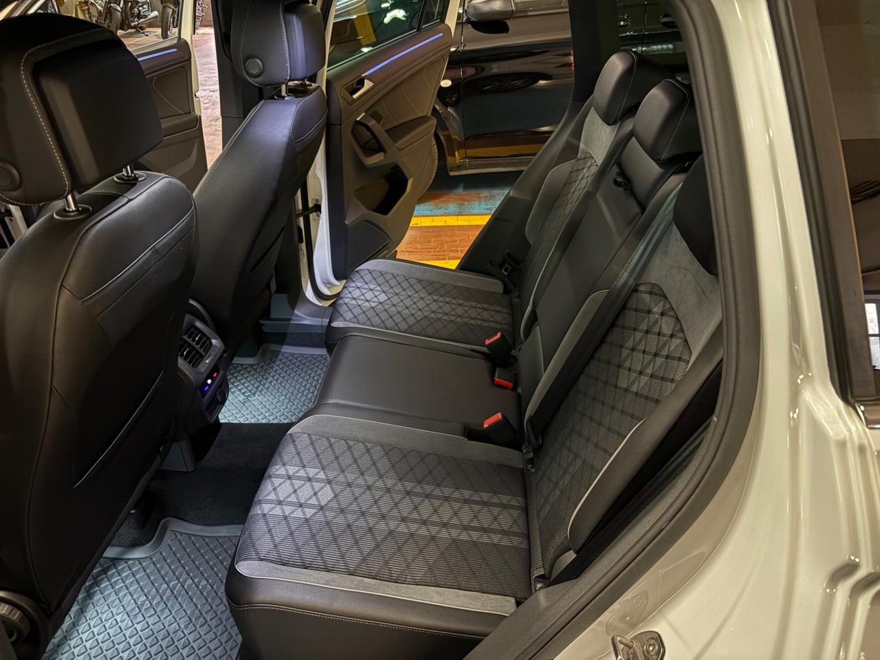 Volkswagen Tiguan 1.5 TSI 150 CV DSG ACT R-Line