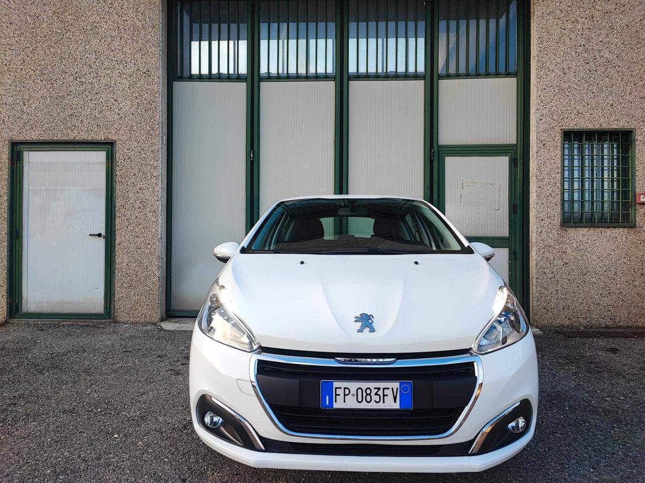 Peugeot 208 1.2 BENZINA NEOPATENTATI 2018 UNIPRO