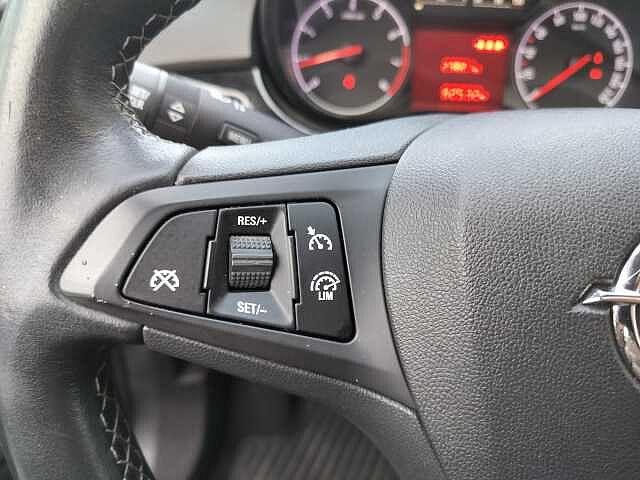 Opel Corsa 1.4 5 porte 120 Anniversary