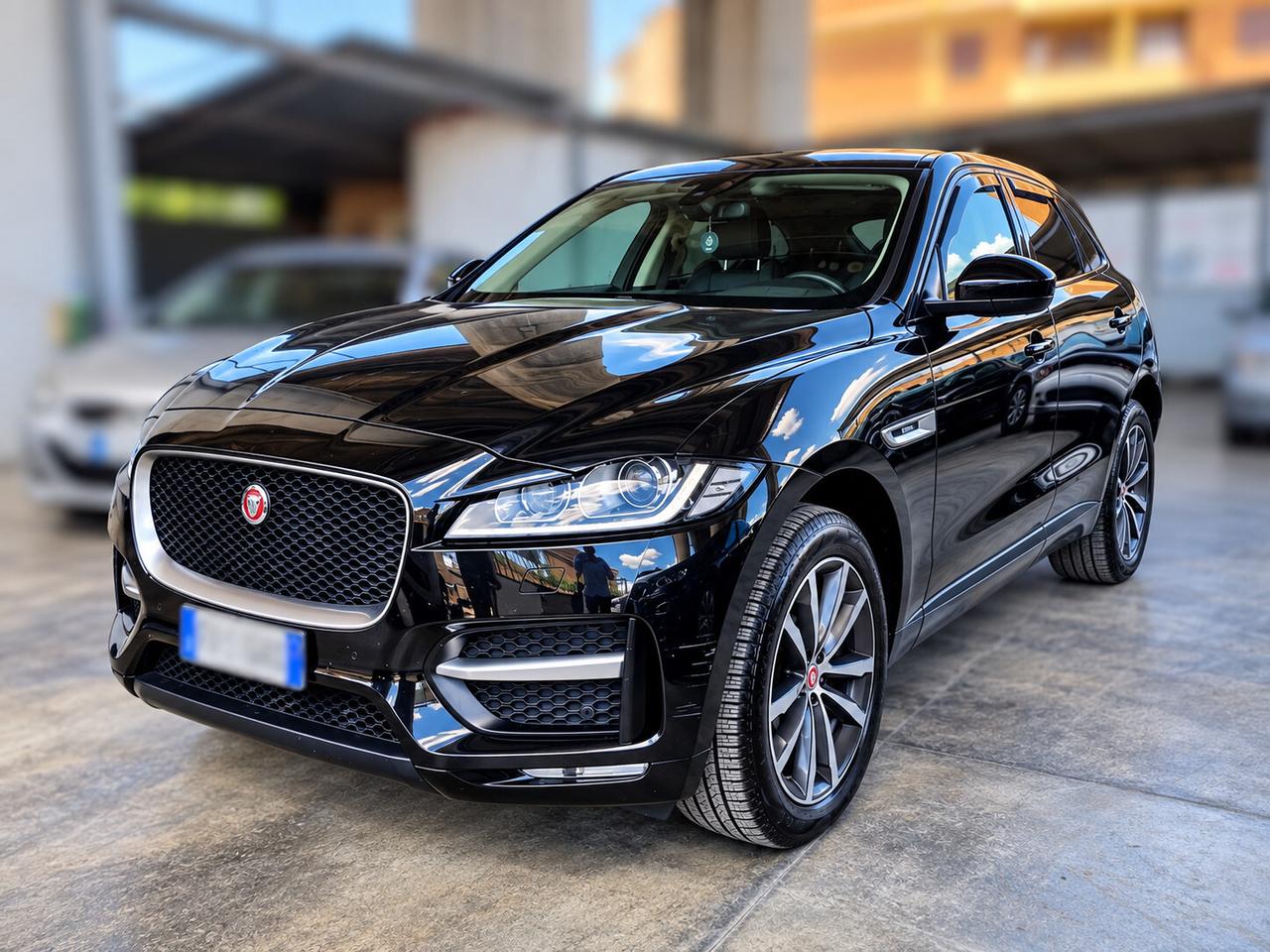 Jaguar F-Pace 2.0 D 180 CV AWD aut. R-Sport