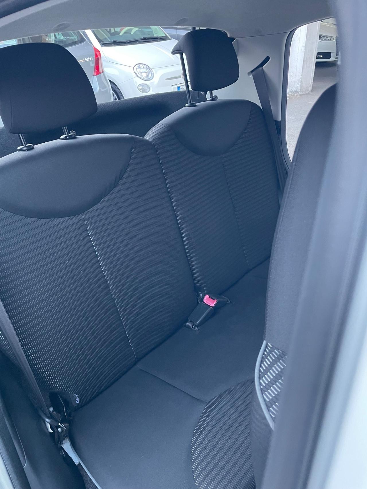 Peugeot 107 1.0 68CV 5p. Superga full optional dal nord Italia