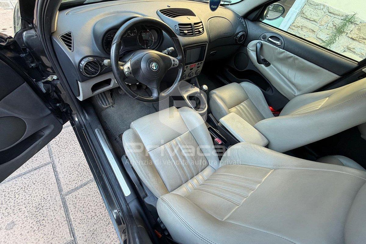 ALFA ROMEO 147 1.9 JTD M-JET 16V 5 porte Black Line