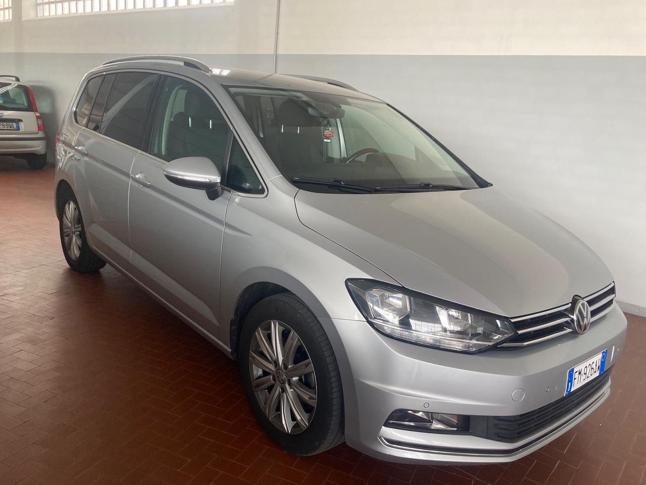 Volkswagen Touran 2.0 TDI 150 CV SCR DSG Executive BlueMotion Tech.