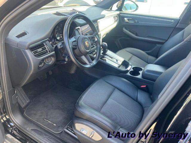 PORSCHE Macan 2.0