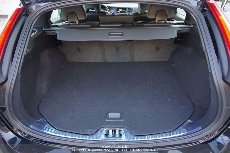 Volvo V60 V60 D2 R-design