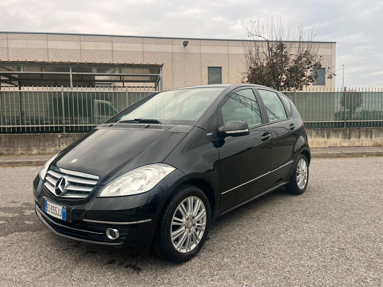 Mercedes-benz A 160 exclusive benz solo 99.000km