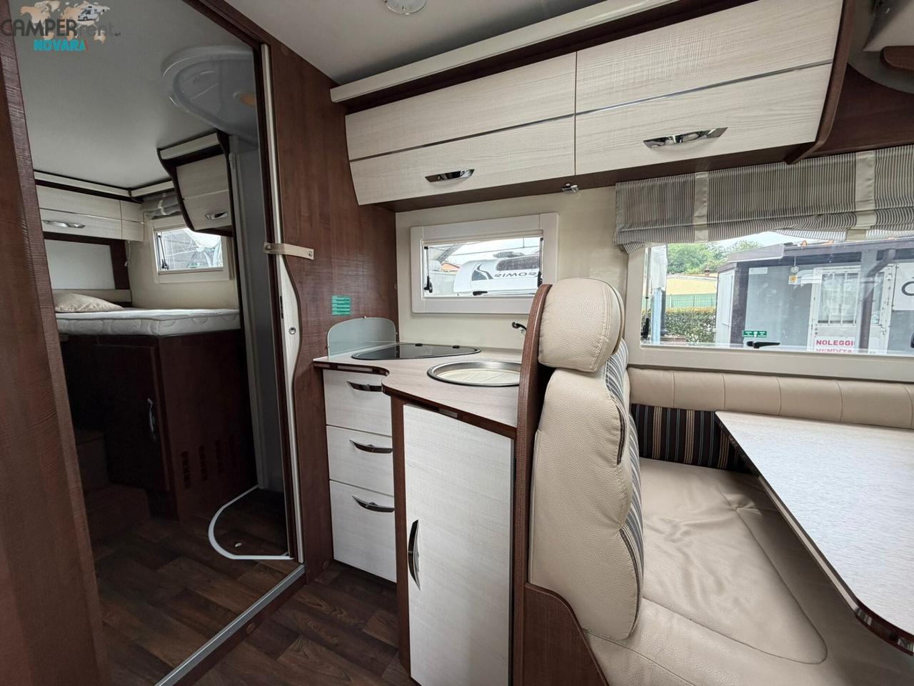 MCLOUIS NESS 73G - MOTORHOME CON LETTI GEMELLI IN CODA
