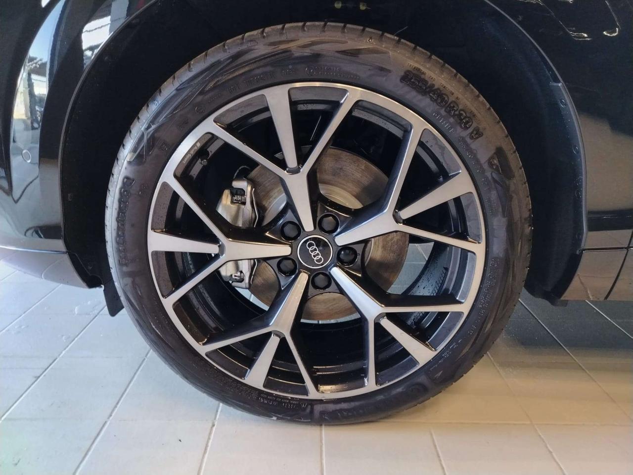 Audi Q3 Q3 Spb 35 2.0 tdi Identity Black s-tronic+ Tetto