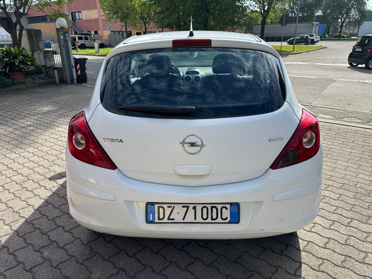 Opel Corsa 1.2 80CV 3 porte GPL-TECH Enjoy