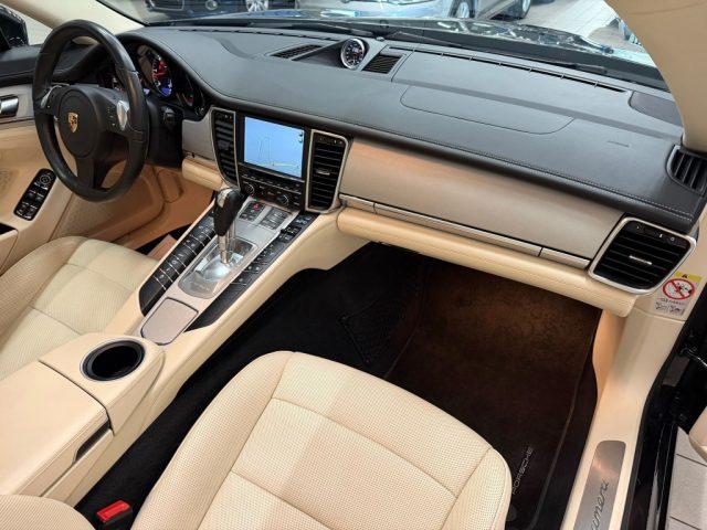 PORSCHE Panamera 3.0 Diesel // SERVICE PORSCHE//