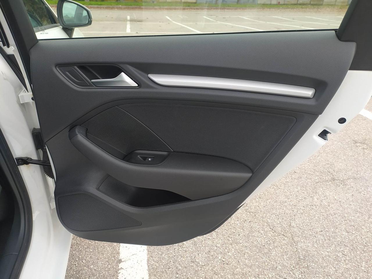 Audi A3 Business Line 2.0 35 TDI #7770