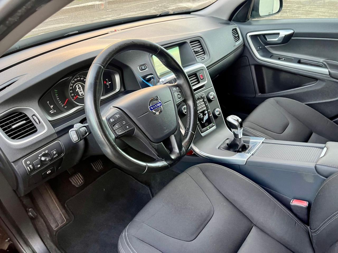 Volvo V60 2.0d 120cv 2016 127.000km euro6 perfetta