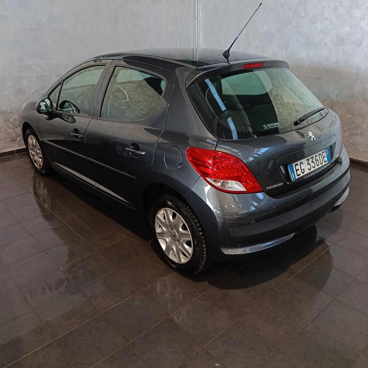 Peugeot 207 1.4 VTi 95CV 5p. XS