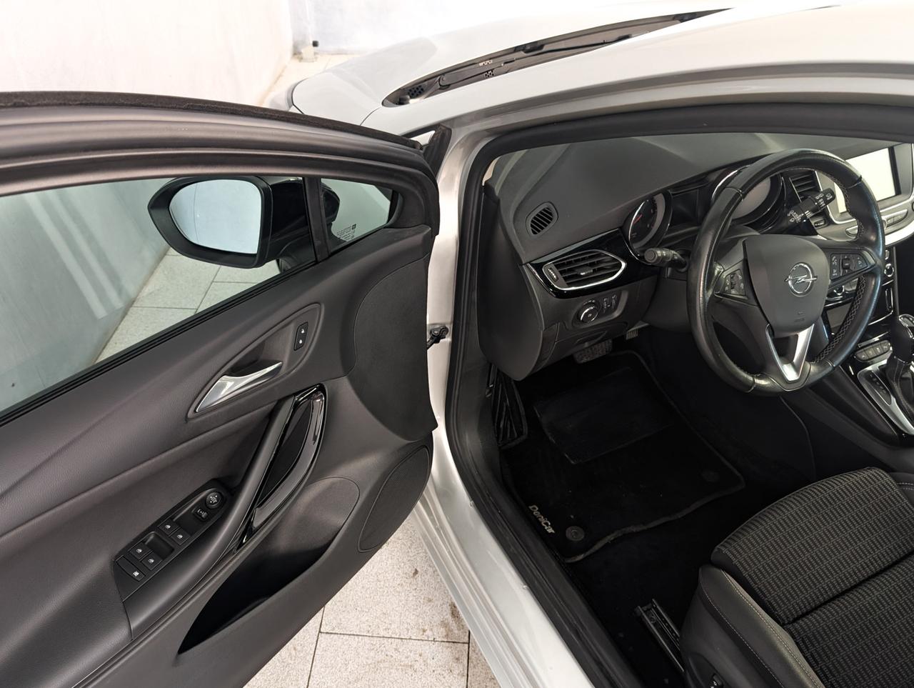 Opel 1.5 cdti 122cv AT9 Business Elegance