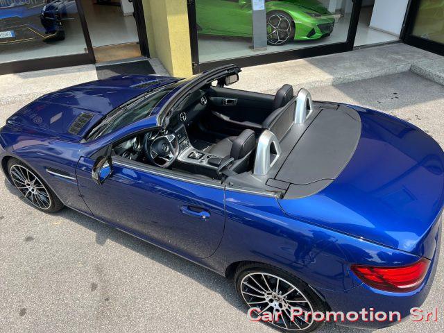 MERCEDES-BENZ SLC 200 Premium