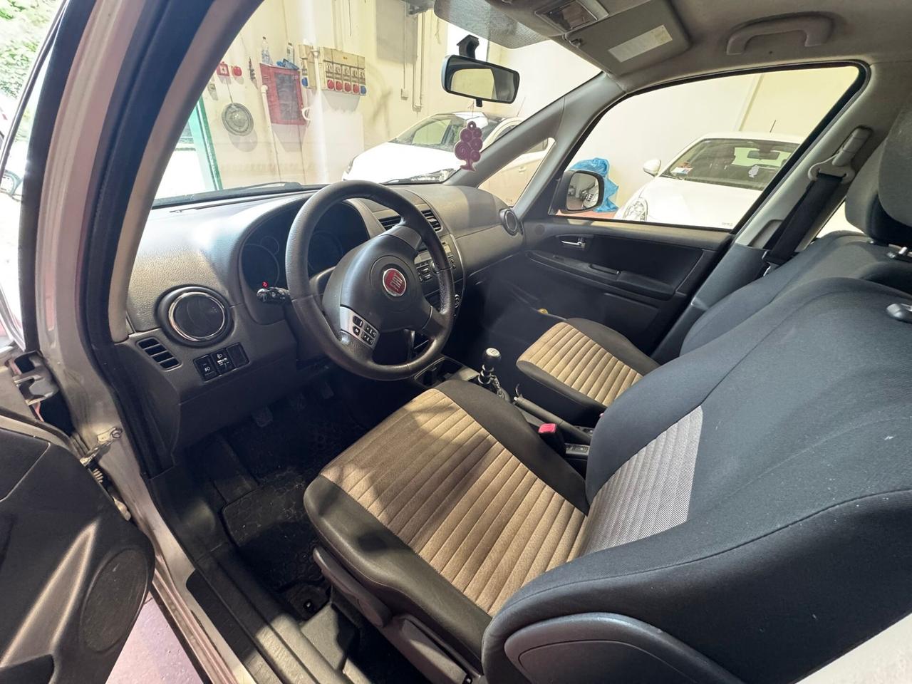 Fiat Sedici 2.0 MJT 16V DPF 4x4 Emotion EURO 5 SI NEOPATENTATI