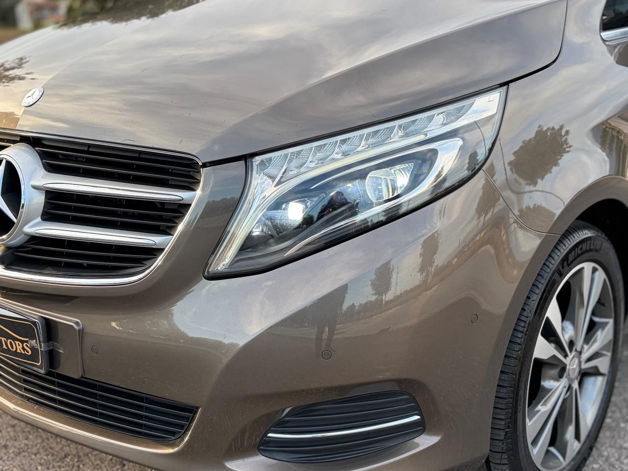 Mercedes-benz V 220 d Premium Long