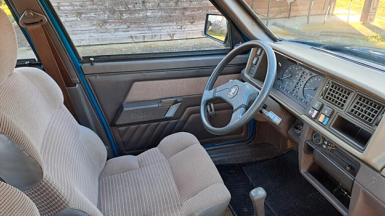 Skoda Favorit 136 LS SOLD NEW IN ITALY ! ONLY 1 OWNER
