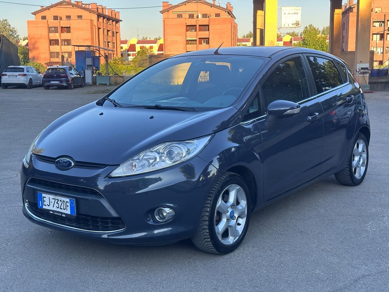 Ford Fiesta 1.4 TDCi 5p. Titanium