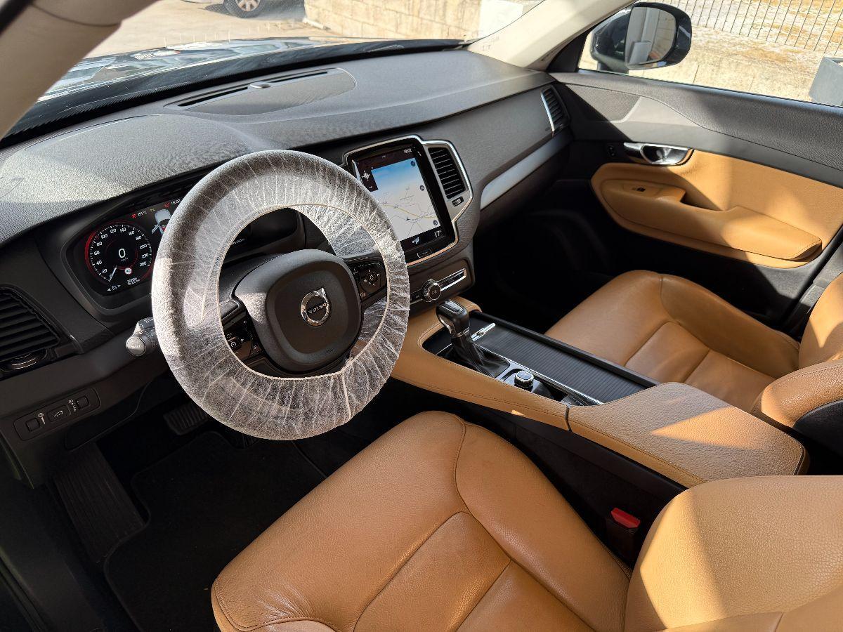 VOLVO - XC90