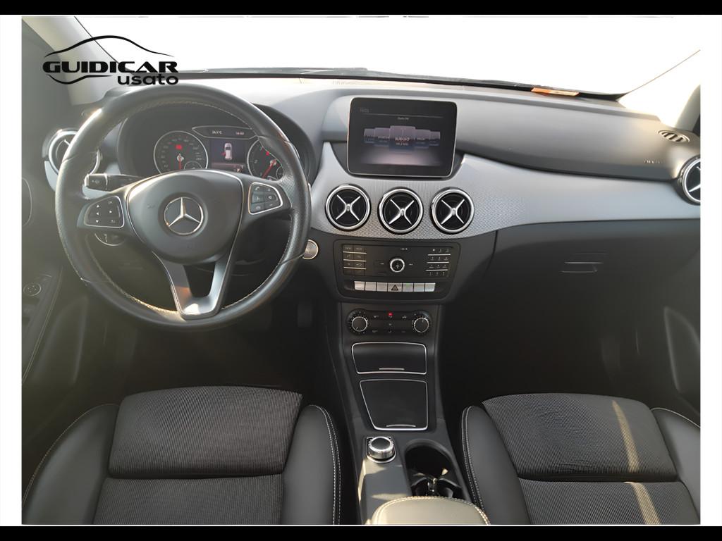 Mercedes-Benz Classe B - T246 - B 200 d (cdi) Sport auto