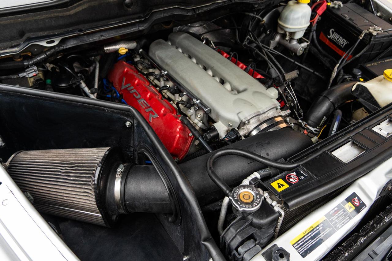 Dodge RAM 8.3 SRT-10 - V10 VIPER POWERED 507CV – IVA ESPOSTA