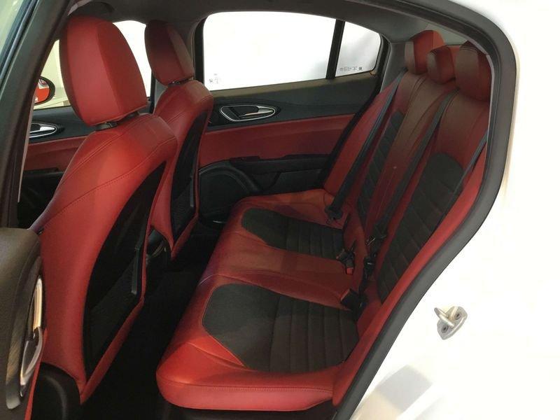 Alfa Romeo Giulia 2.2 Turbo Diesel 180 CV AT8 Super MY16