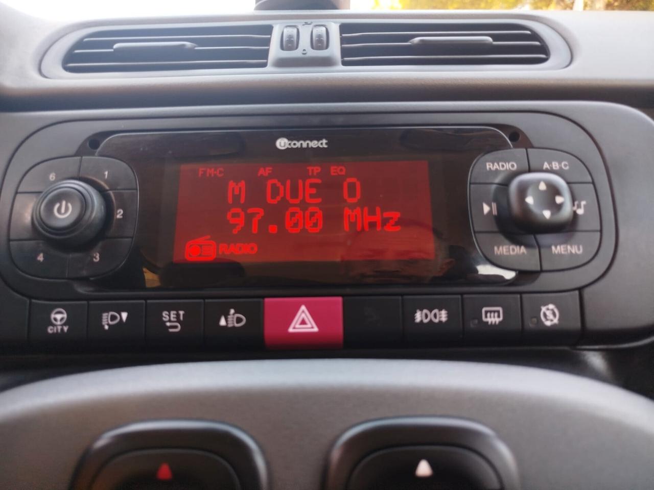 FIAT PANDA HIBRID *PREZZO VERO* UNIPRO' - BLUETOOTH -SENSORI PARCHEGGIO