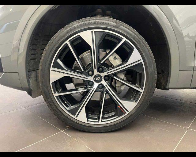 AUDI Q5 40 TDI 204 CV quattro S tronic Identity Black