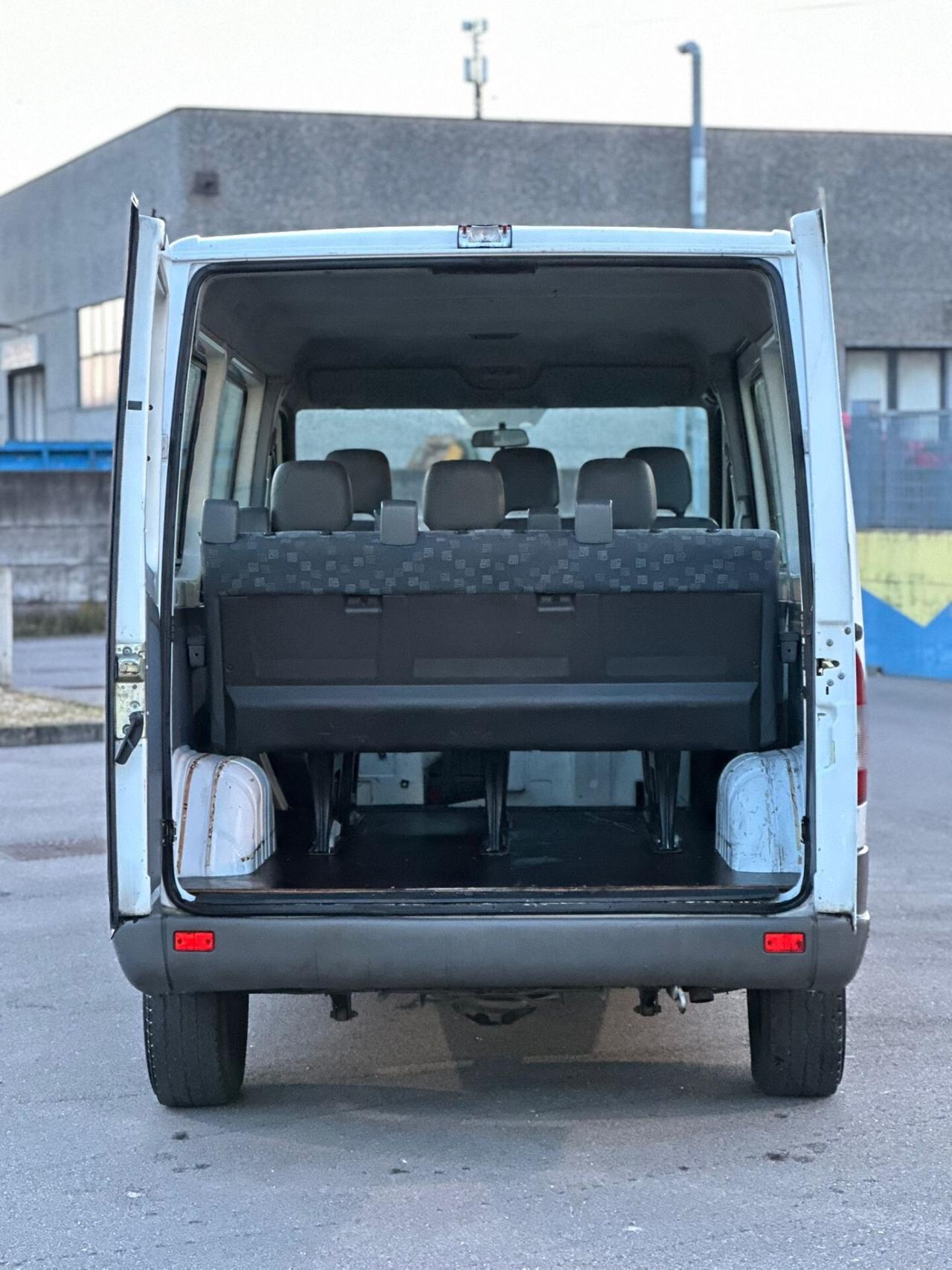 Mercedes Benz 9 posti cc 2.7 modello 616