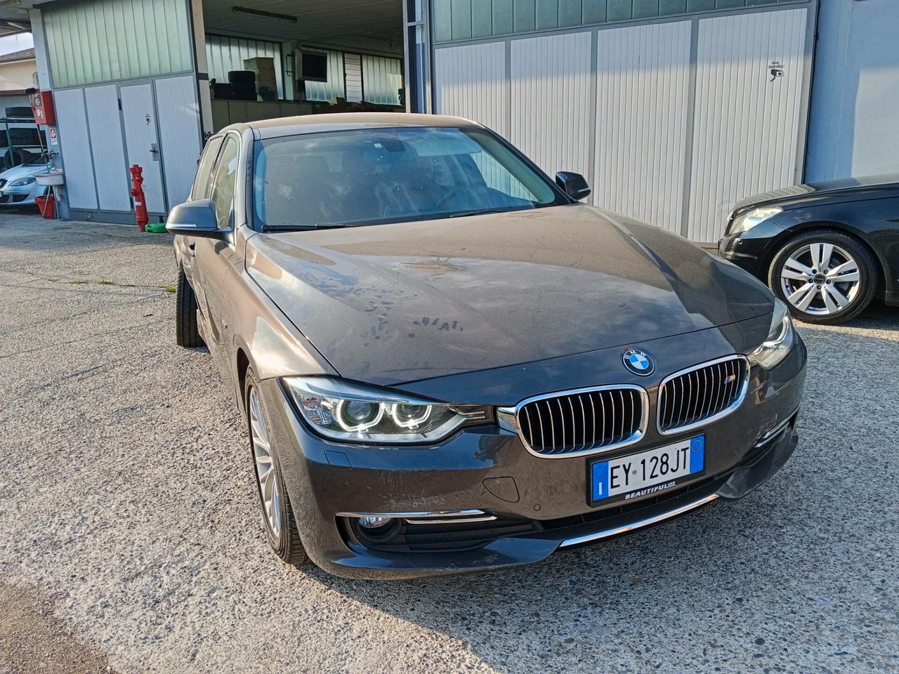 Bmw 318d Touring Luxury Automatica CRASH/ SINISTRATA