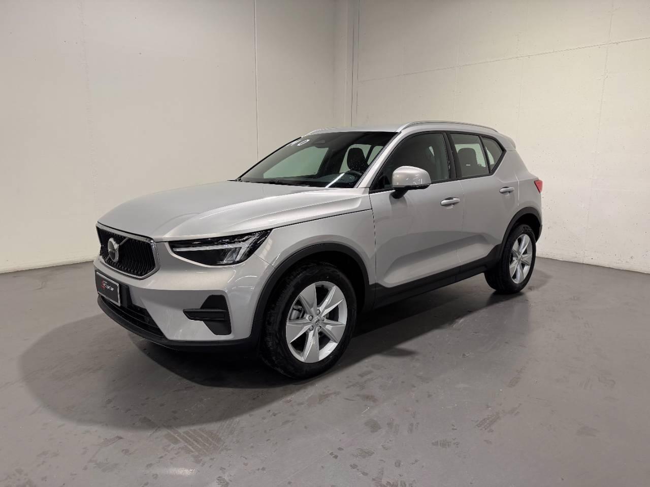 VOLVO XC40 B3 CORE AUTO