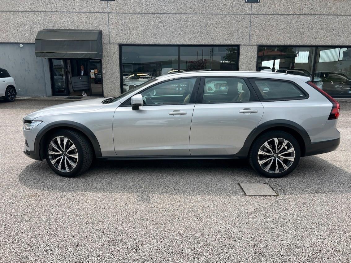 Volvo V90 Cross Country 2.0 b4 Business Pro awd TETTO IVA ESPOSTA 12/2022