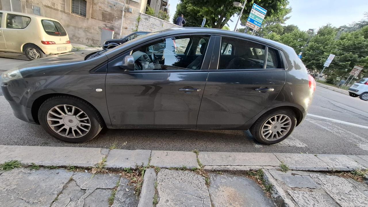 Fiat Bravo 1.9 MJT 120 CV Dynamic
