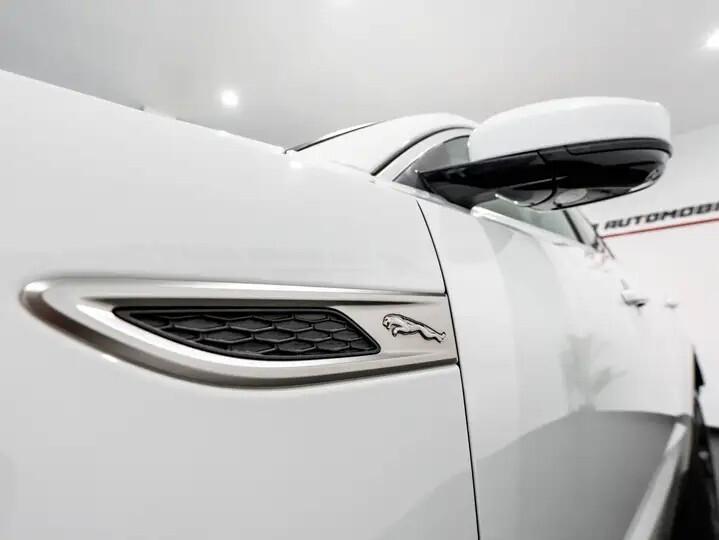Jaguar E-Pace 2.0D I4 163 CV AWD Auto R-Dynamic