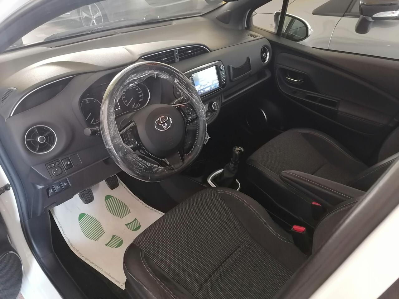 Toyota Yaris 1.4 D 90cv 5 porte LOUNGE 12/2017