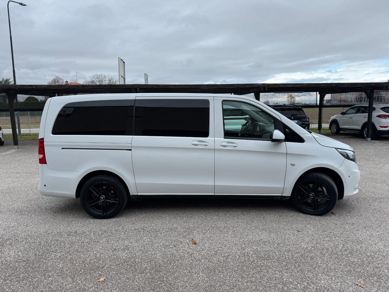 Mercedes-Benz Vito Tourer 136 CV 9 Posti - Gancio Traino IVA INCLUSA