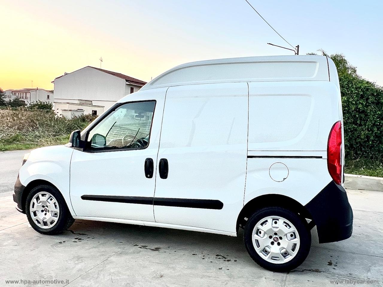 FIAT Doblò 1.6 MJT 120CV TETTO ALTO CLIMA AUTOMATICO 2 PORTE LATERLAI